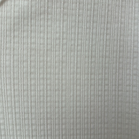 Francesca’s Relaxed Long Sleeve White Top - Picture 5 of 5